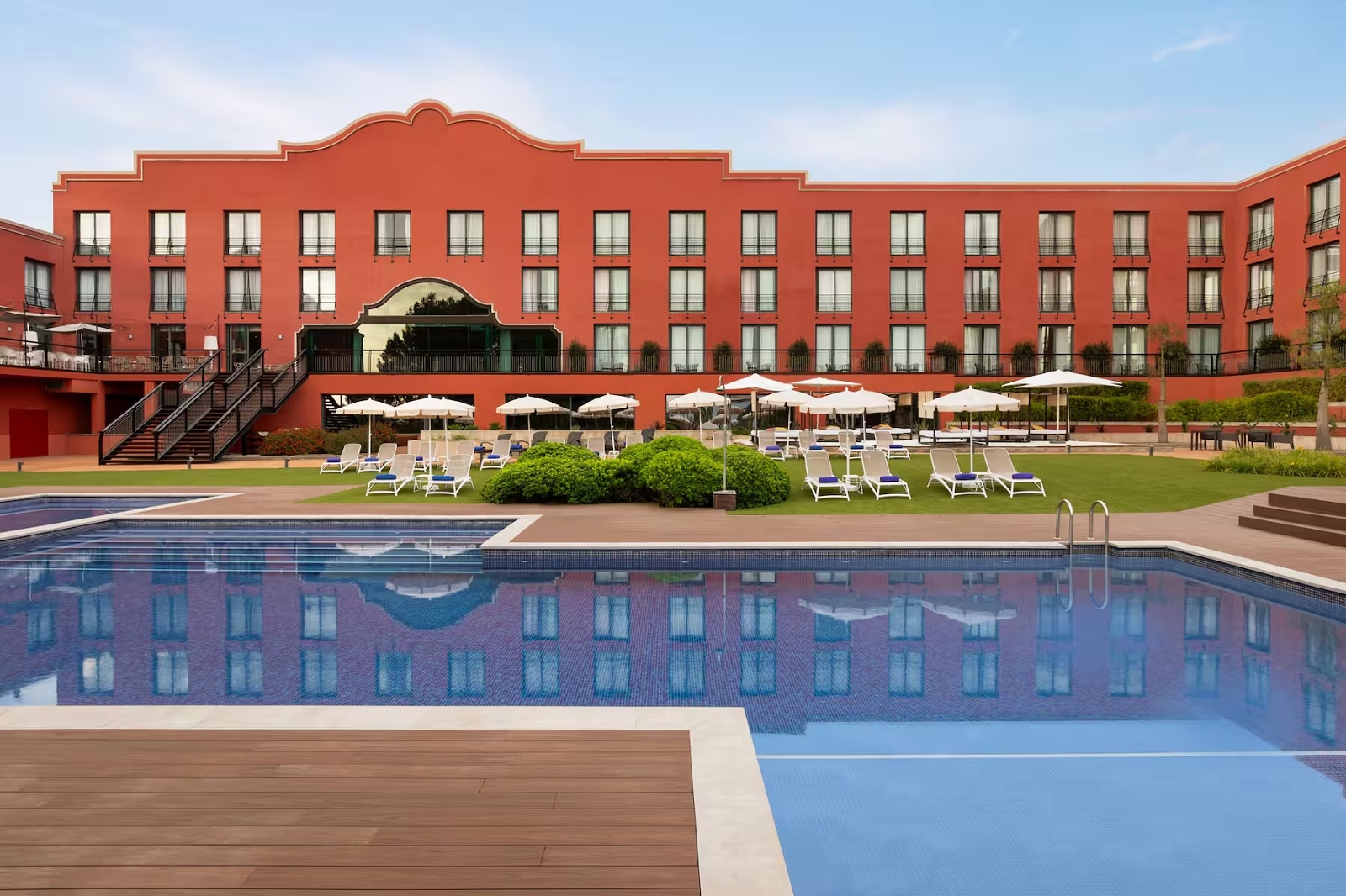 DOLCE BY WYNDHAM BARCELONA RESORT