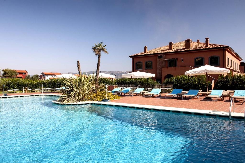 PICCIOLO ETNA GOLF RESORT & SPA, CURIO COLLECTION 